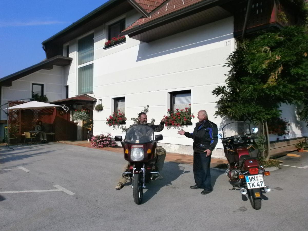 Bed And Breakfast Valjavec Kranj Exterior foto