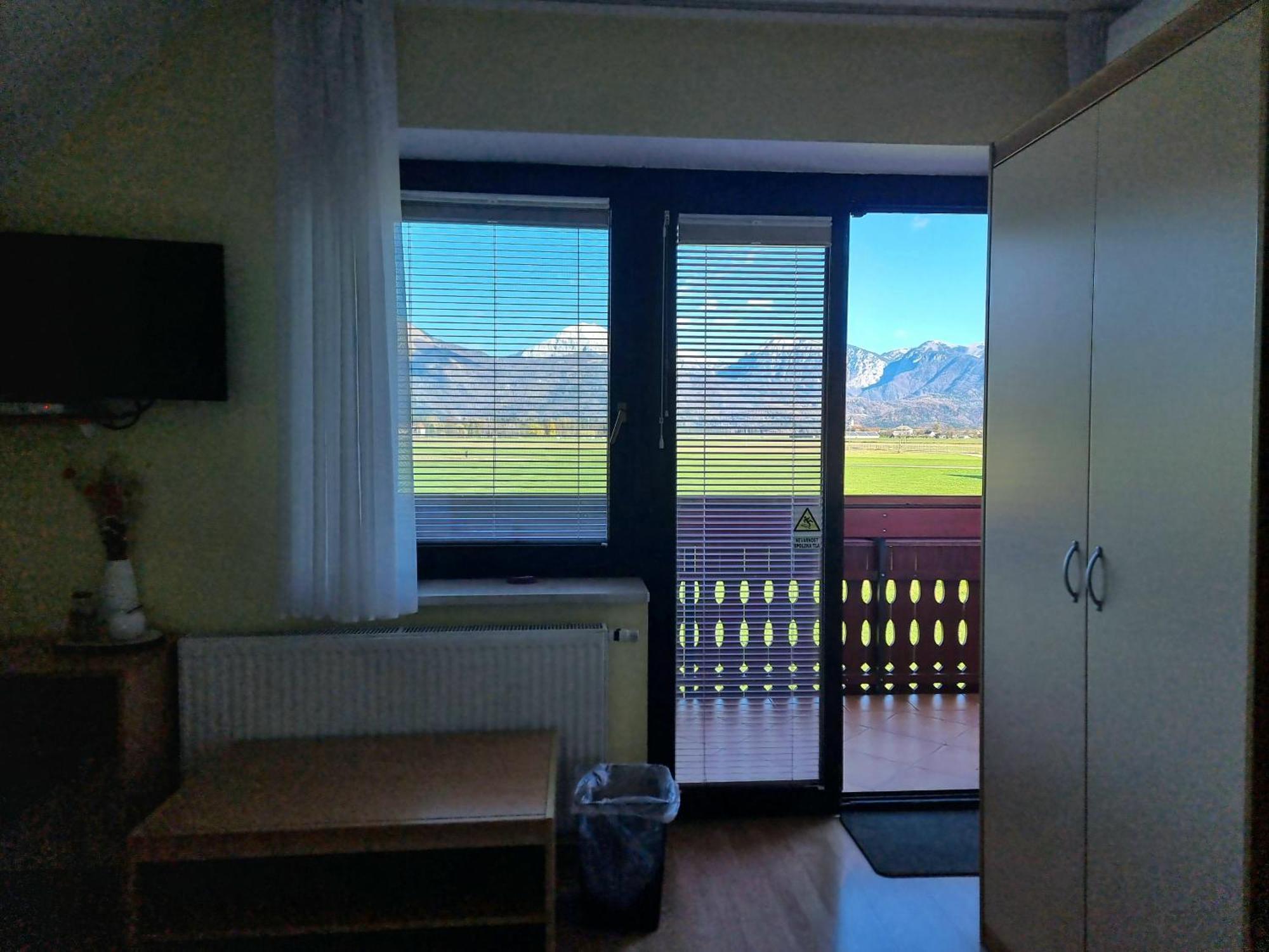 Bed And Breakfast Valjavec Kranj Exterior foto